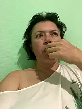 bambi_lu – webcam model profile photo Image 3