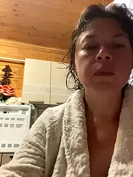 bambi_lu – webcam model profile photo Image 5