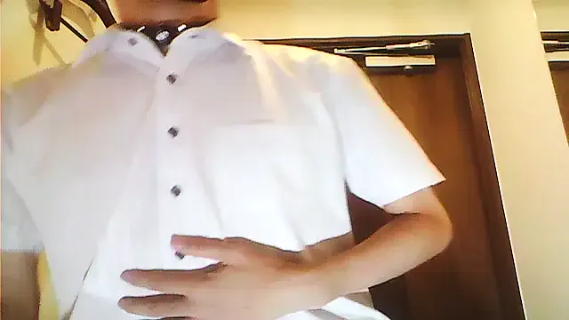 YU-KI00 – webcam model profile photo Image 13