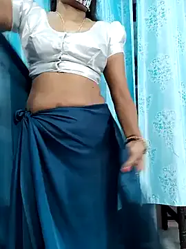 SunnyShiney – webcam model profile photo Image 10