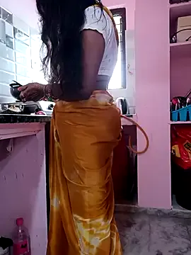 SunnyShiney – webcam model profile photo Image 11