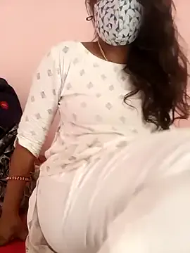 SunnyShiney – webcam model profile photo Image 4