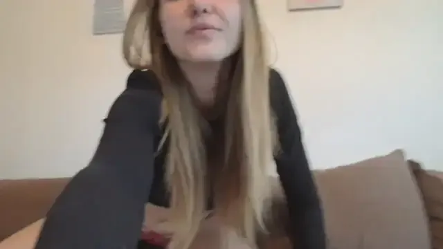 lucretiaburnaugh – webcam model profile photo Image 18