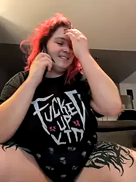 YoungSquad – webcam model profile photo Image 3