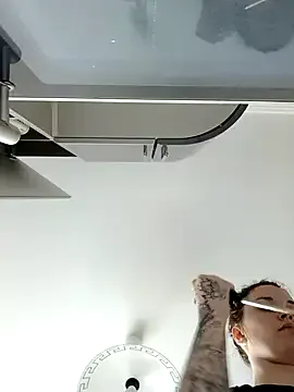 bambi_lu – webcam model profile photo Image 15