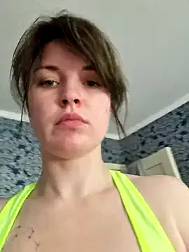 bambi_lu – webcam model profile photo Image 4