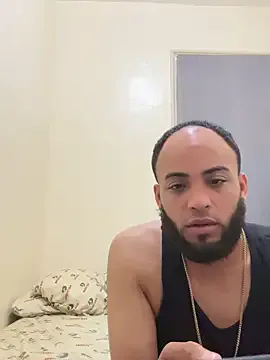 bambi_lu – webcam model profile photo Image 2