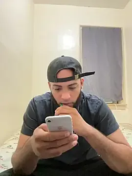 bambi_lu – webcam model profile photo Image 6