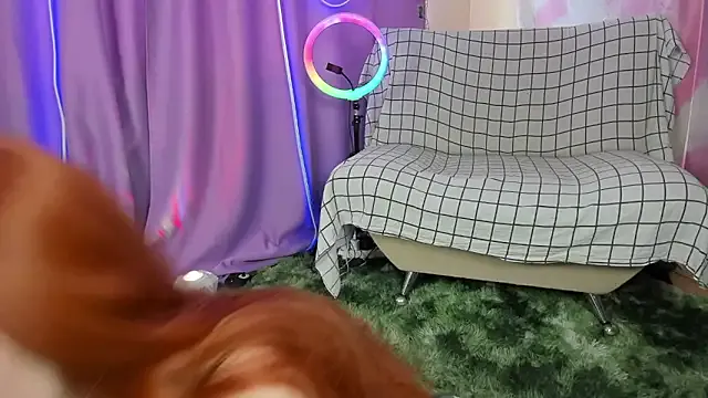 Linnea – webcam model profile photo Image 3