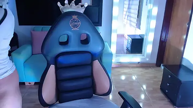 pamela_wolf_ – webcam model profile photo Image 2