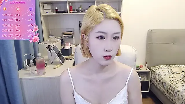 ava_delightt – webcam model profile photo Image 4