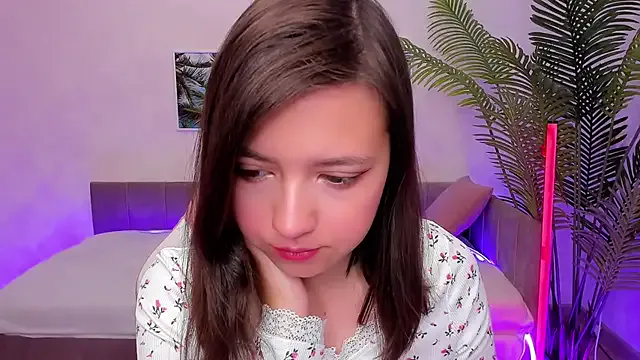 catherine____ – webcam model profile photo Image 6