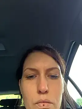 astryd69 – webcam model profile photo Image 9