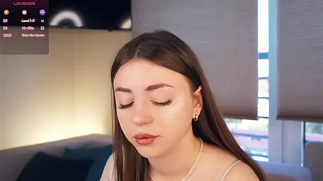 Linnea – webcam model profile photo Image 7