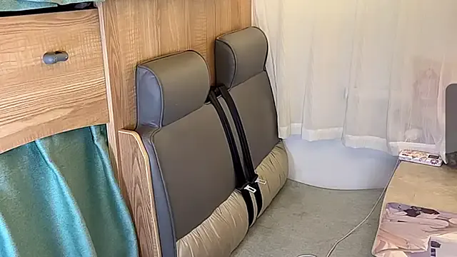 demieliss – webcam model profile photo Image 12