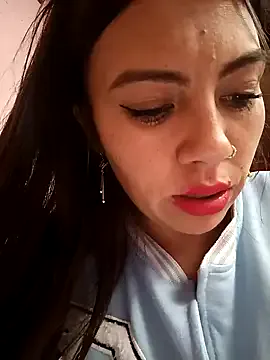 alana15 – webcam model profile photo Image 10