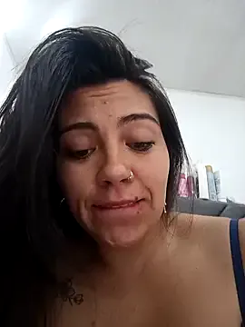 alana15 – webcam model profile photo Image 14