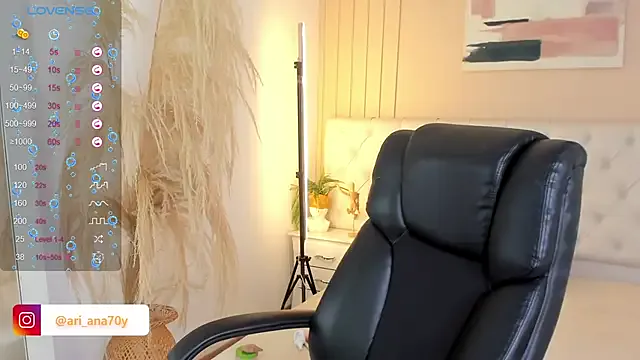 ysabell_viveris – webcam model profile photo Image 4