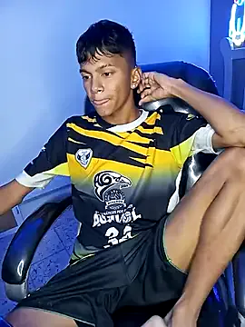 loistwink_ – webcam model profile photo