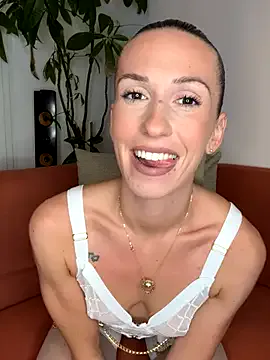 JP_Erotic_LIVE-Camera_ – webcam model profile photo Image 15