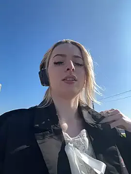 LoraaDoll Image 5