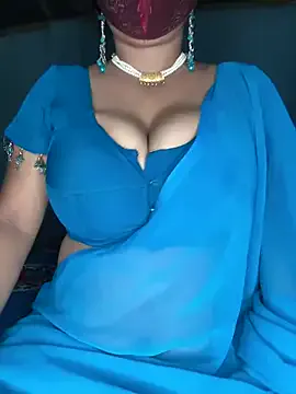 hina_porn – webcam model profile photo Image 2