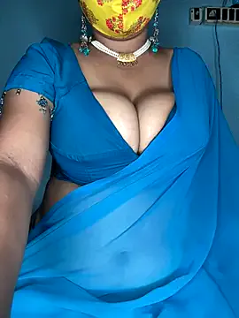 hina_porn – webcam model profile photo Image 6