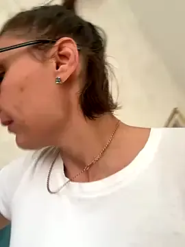 sigmasian – webcam model profile photo Image 11