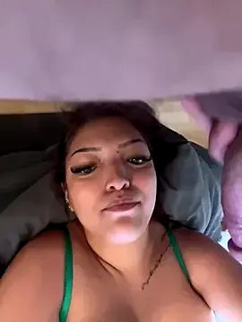 SweetBunnyGF – webcam model profile photo Image 12