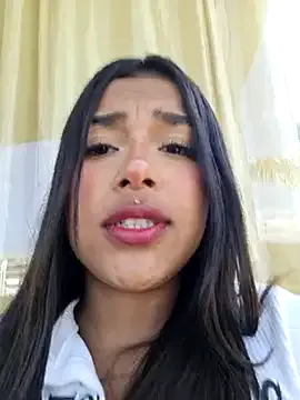 NATINATU252525 – webcam model profile photo Image 14