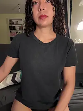 olivejoness_ – webcam model profile photo Image 6