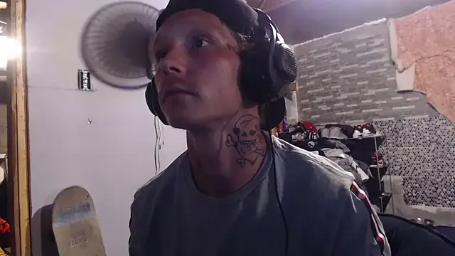 molochnaya000 – webcam model profile photo Image 11