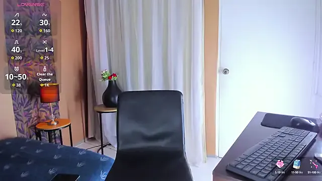 thicc_devie – webcam model profile photo Image 8