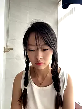 bambi_lu – webcam model profile photo Image 11