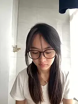 bambi_lu – webcam model profile photo Image 12