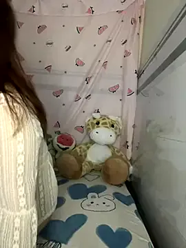 Linnea – webcam model profile photo Image 10