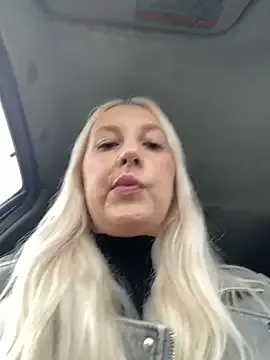 anaids_dam – webcam model profile photo Image 12