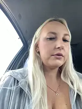 anaids_dam – webcam model profile photo Image 13