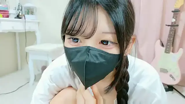 Megu_Melon – webcam model profile photo Image 13