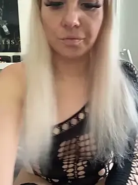 Agatha_Manson – webcam model profile photo Image 17