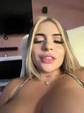 Ranting18 – webcam model profile photo Image 7