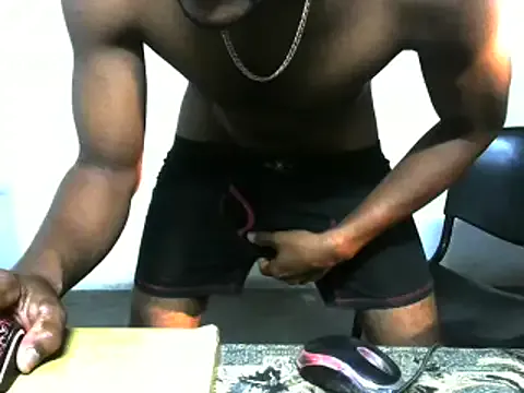 ryanfc85 – webcam model profile photo Image 17