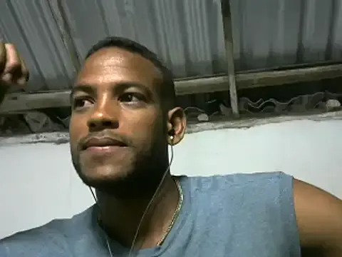 ryanfc85 – webcam model profile photo Image 19