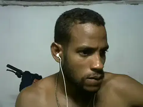 ryanfc85 – webcam model profile photo Image 2