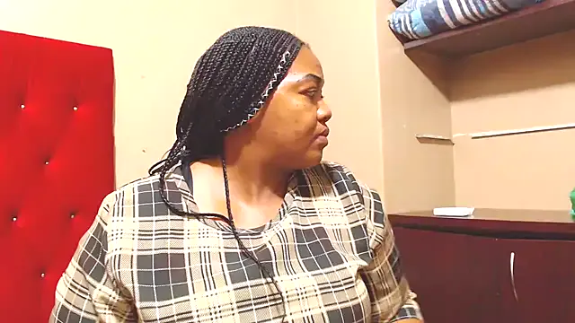 MIGHTYASSS – webcam model profile photo