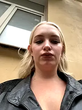 Lola_Hale – webcam model profile photo Image 17