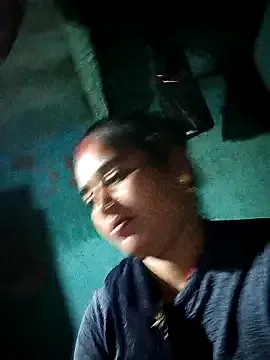 bambi_lu – webcam model profile photo Image 4