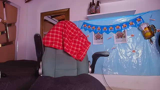 tommyjoyer – webcam model profile photo Image 17