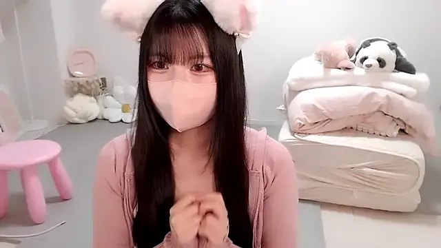 rinochi_ – webcam model profile photo Image 2