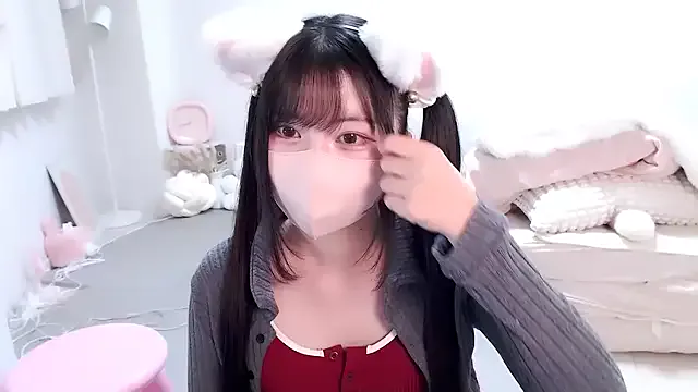 rinochi_ – webcam model profile photo Image 3